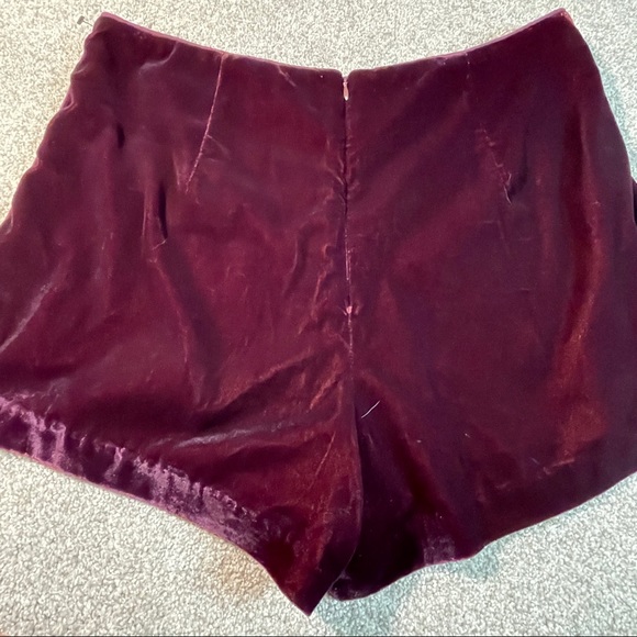 Free People Purple Solid Velvet Bohemian Shorts Size 12 - Picture 3 of 8